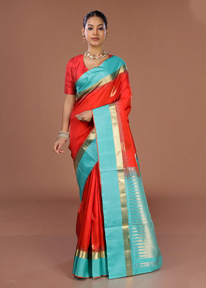 Red Handloom Kanjivaram Pure Silk Saree With Blouse Piece - Image 2