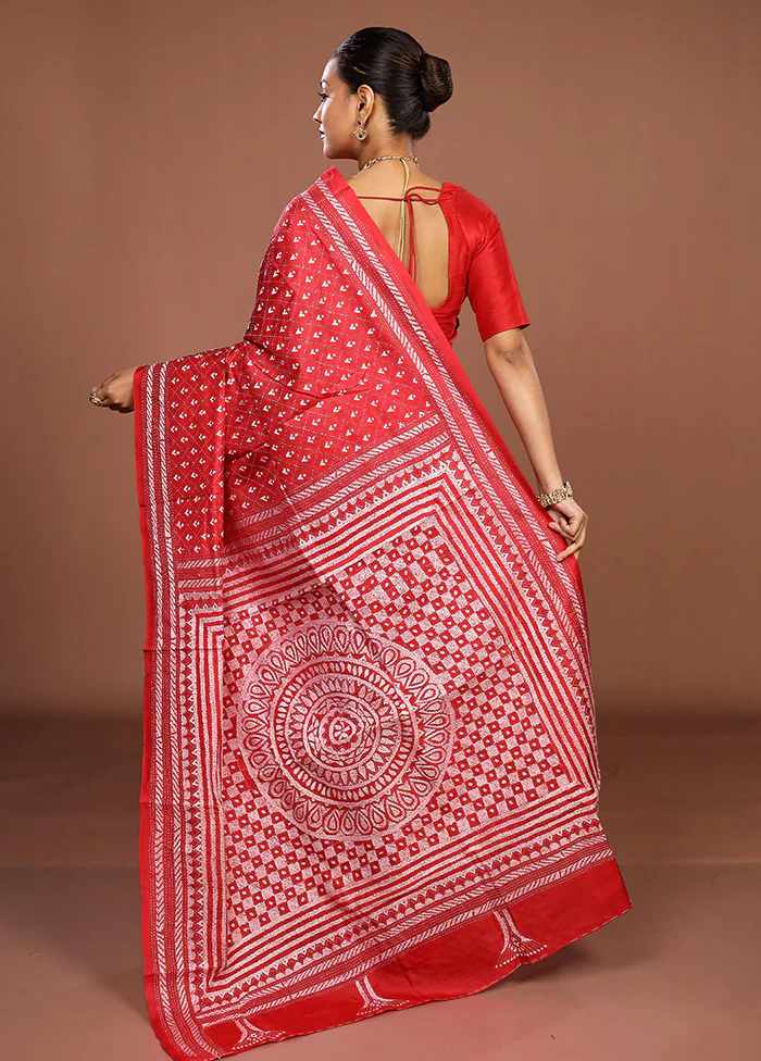 Red Handloom Kantha Stitch Pure Silk Saree With Blouse Piece - Image 3