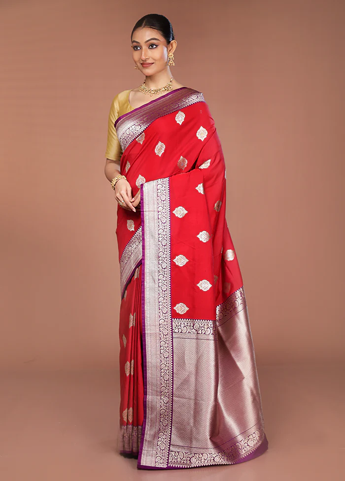 Red Handloom Katan Pure Silk Saree With Blouse Piece - Image 4