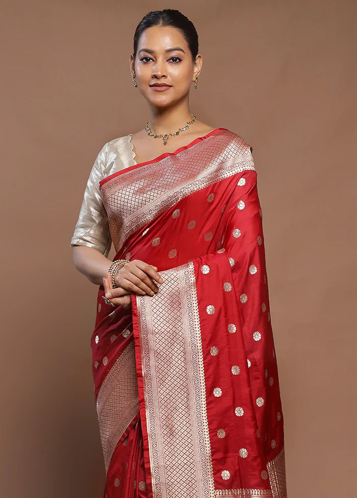 Red Handloom Katan Pure Silk Saree With Blouse Piece - Image 2