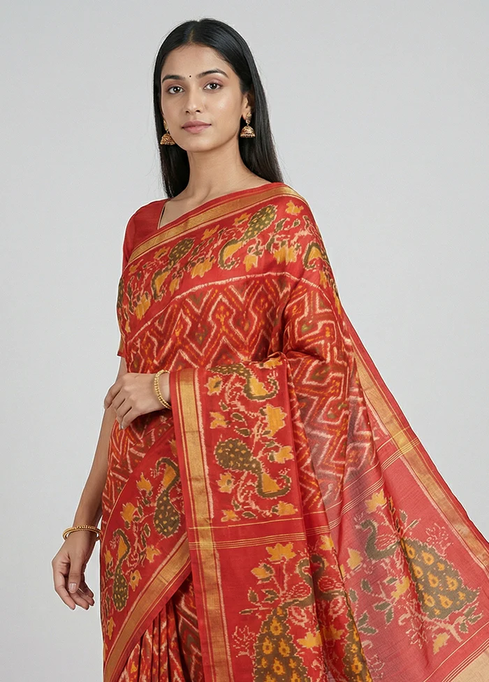 Red Handloom Patola Pure Silk Saree With Blouse Piece - Image 2