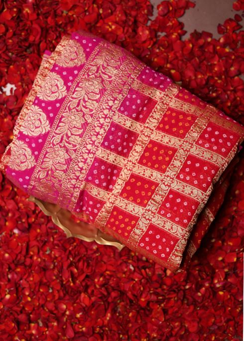 Red Handloom Pure Georgette Saree With Blouse Piece - Image 7
