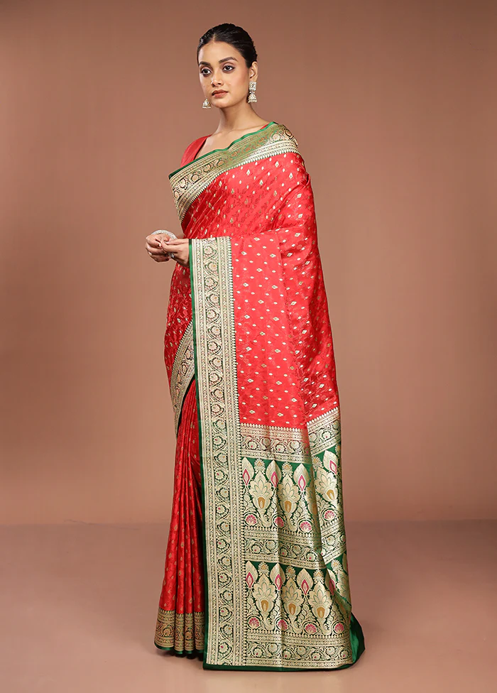 Red Handloom Tanchoi Pure Silk Saree With Blouse Piece - Image 4