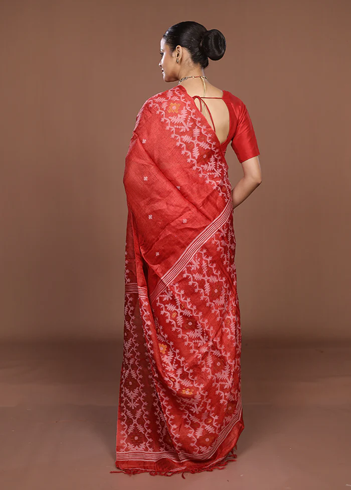 Red Handloom Tussar Pure Silk Saree With Blouse Piece - Image 3