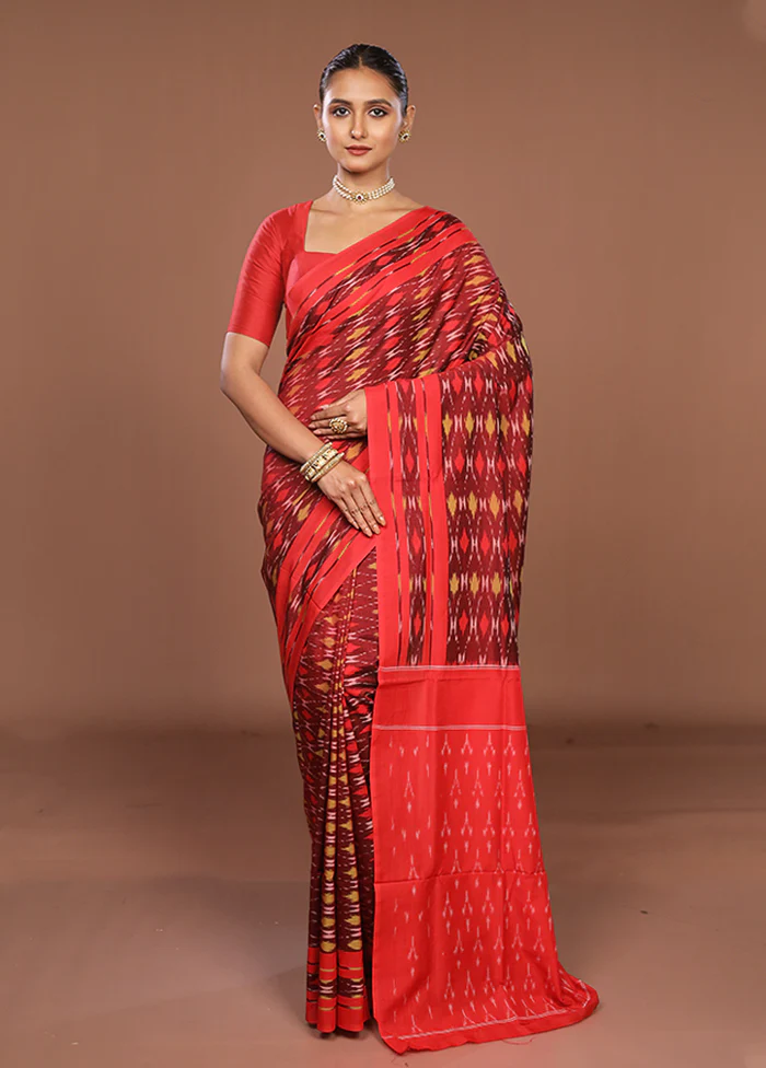 Red Ikkat Silk Saree With Blouse Piece - Image 2