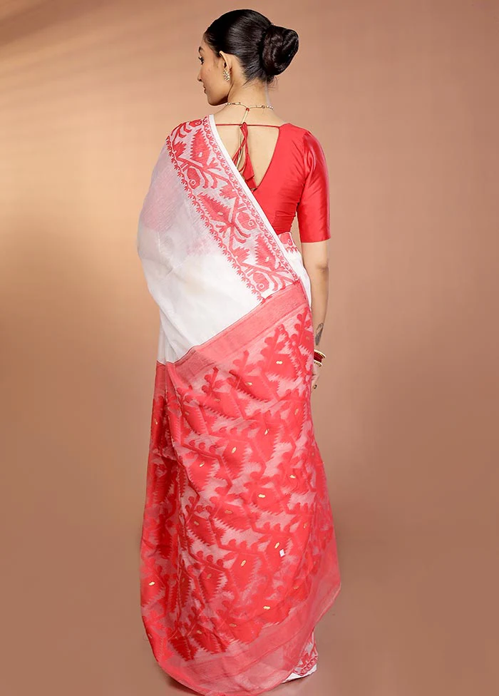 Red Tant Jamdani Saree Without Blouse Piece - Image 3