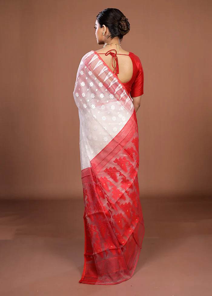 Red Jamdani Cotton Saree Without Blouse Piece - Image 3