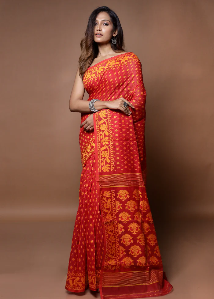 Red Tant Jamdani Saree Without Blouse Piece - Image 3