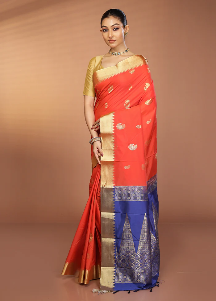 Red Kanjivaram Silk Saree With Blouse Piece - Image 4