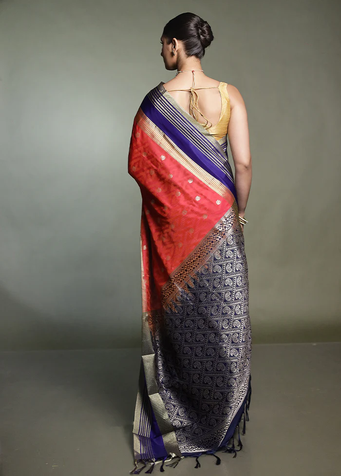 Red Kanjivaram Silk Saree With Blouse Piece - Image 3
