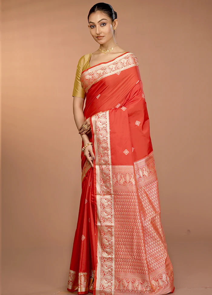 Red Kanjivaram Silk Saree With Blouse Piece - Image 4