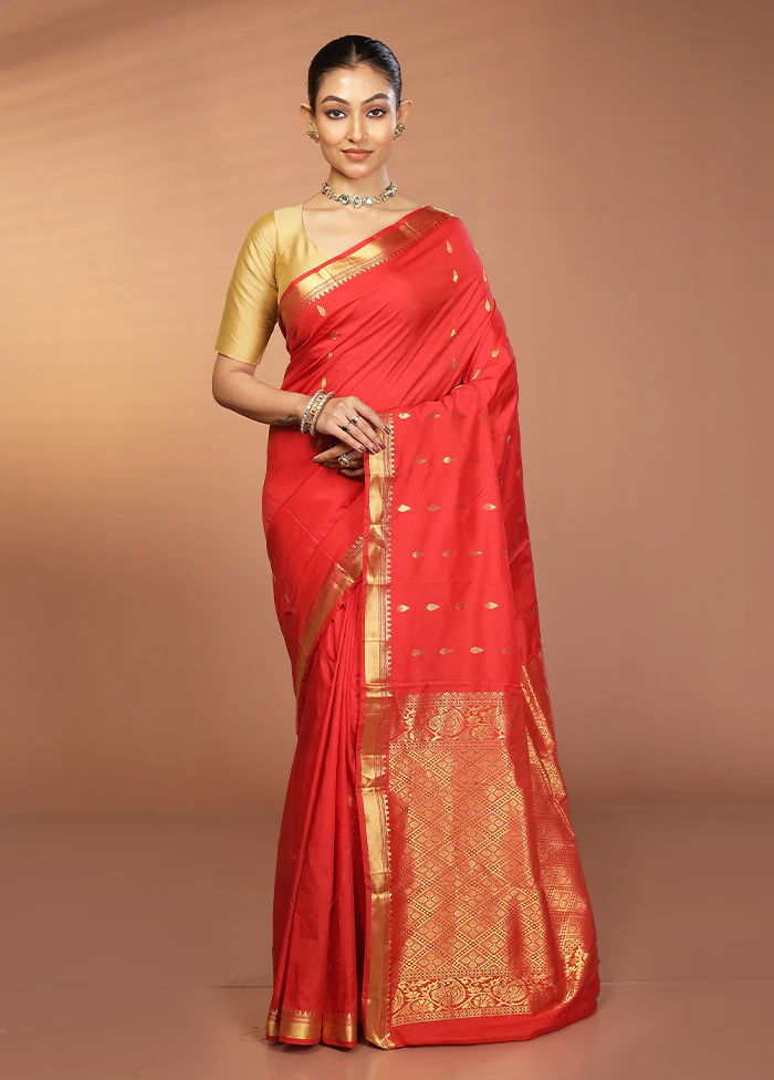 Red Kanjivaram Silk Saree With Blouse Piece - Image 2