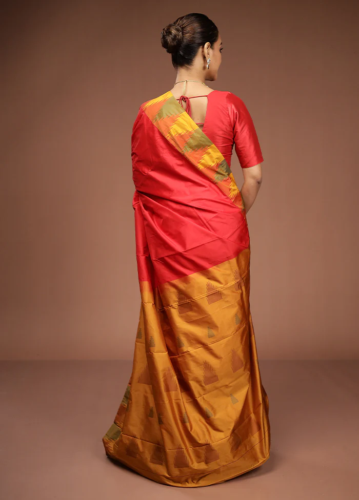 Red Kanjivaram Silk Saree With Blouse Piece - Image 3