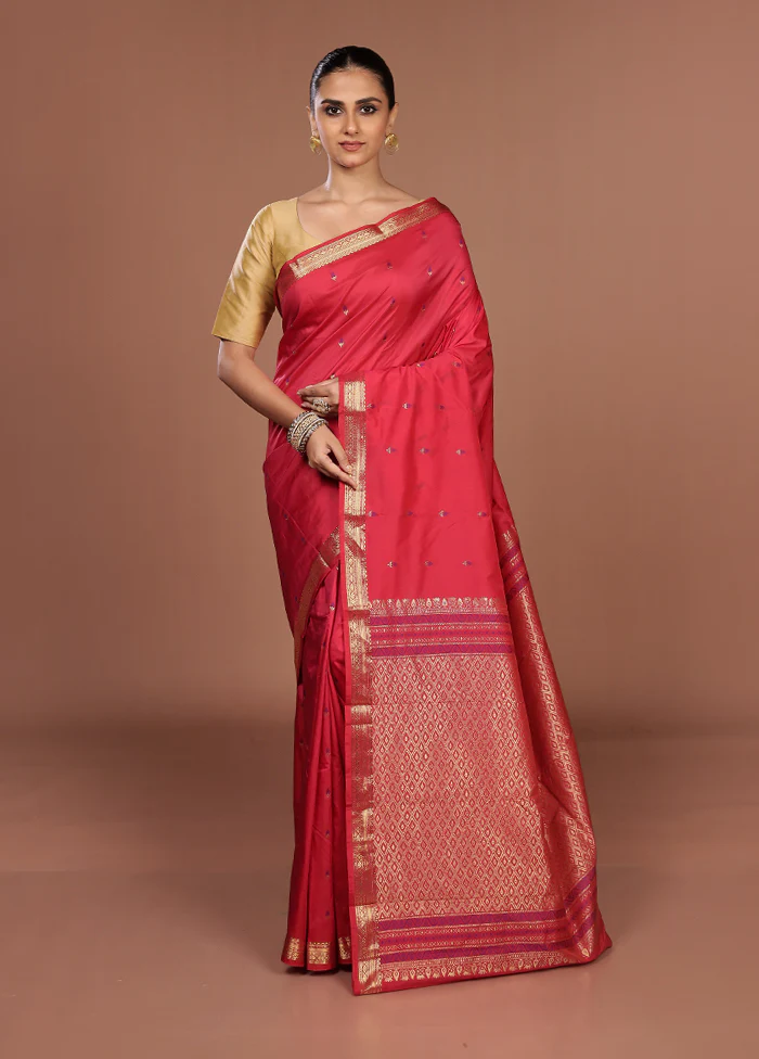 Red Kanjivaram Silk Saree With Blouse Piece - Image 2
