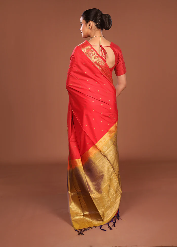 Red Kanjivaram Silk Saree With Blouse Piece - Image 3