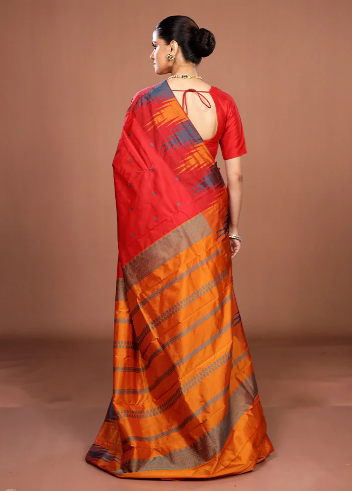 Red Kanjivaram Silk Saree With Blouse Piece - Image 3
