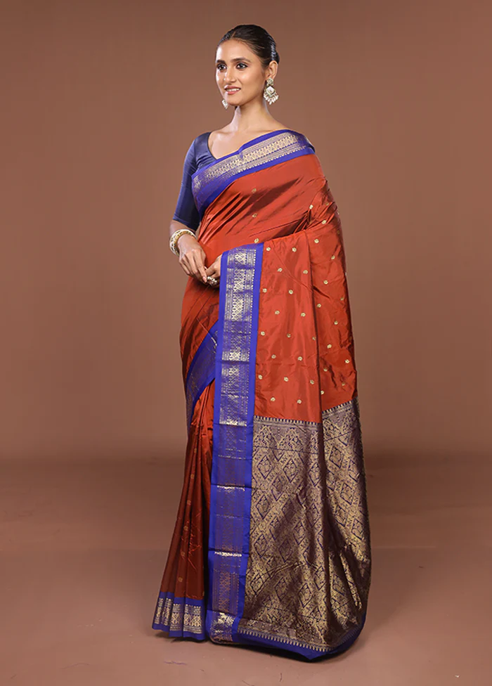 Red Kanjivaram Silk Saree With Blouse Piece - Image 4