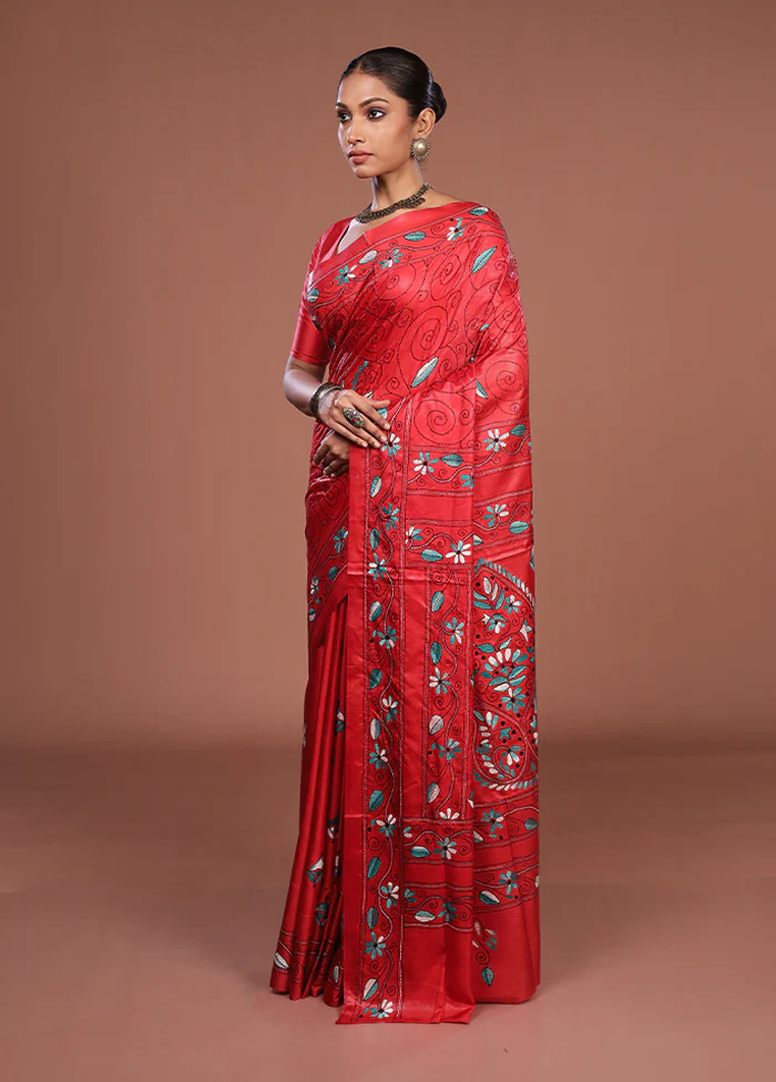 Red Kantha Stitch Silk Saree With Blouse Piece - Image 4
