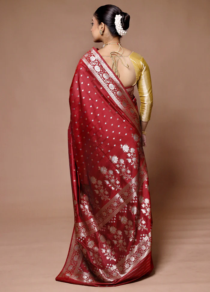 Red Katan Silk Saree With Blouse Piece - Image 3