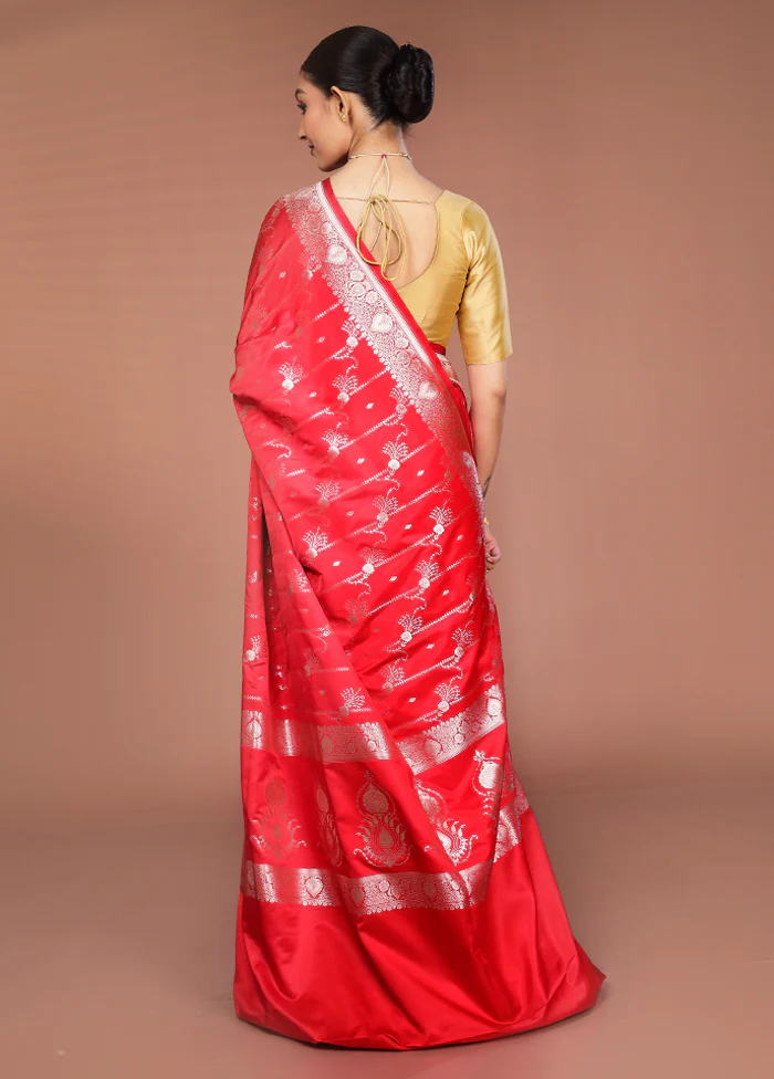 Red Katan Silk Saree With Blouse Piece - Image 3