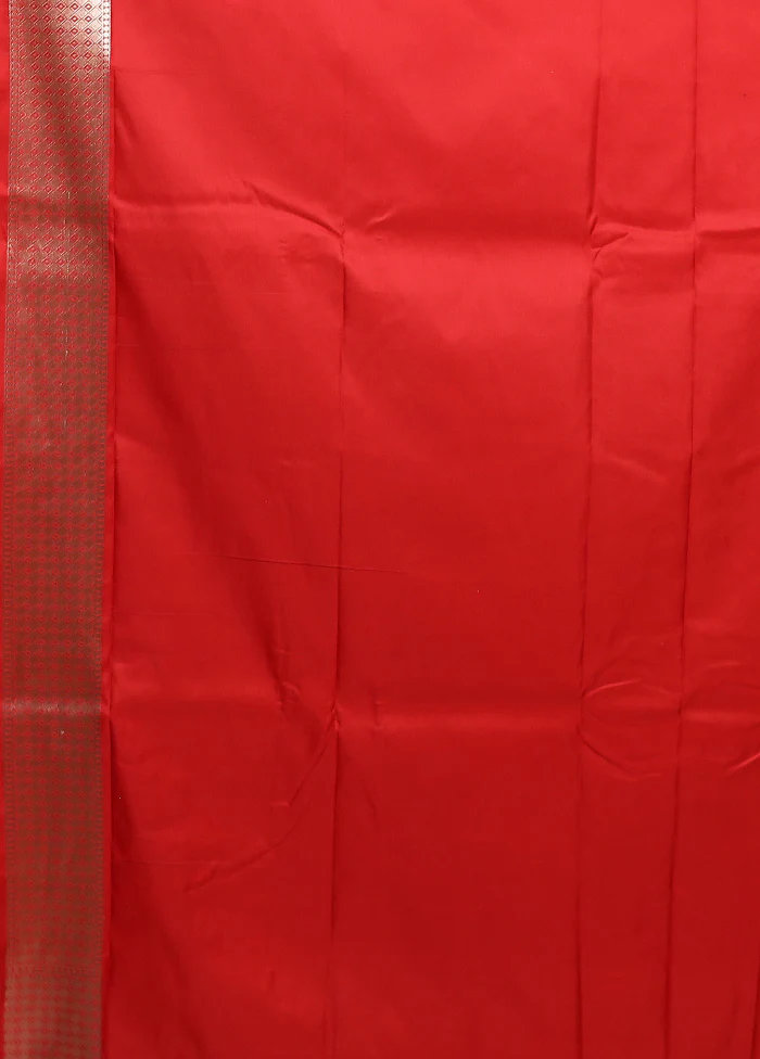 Red Katan Silk Saree With Blouse Piece - Image 5