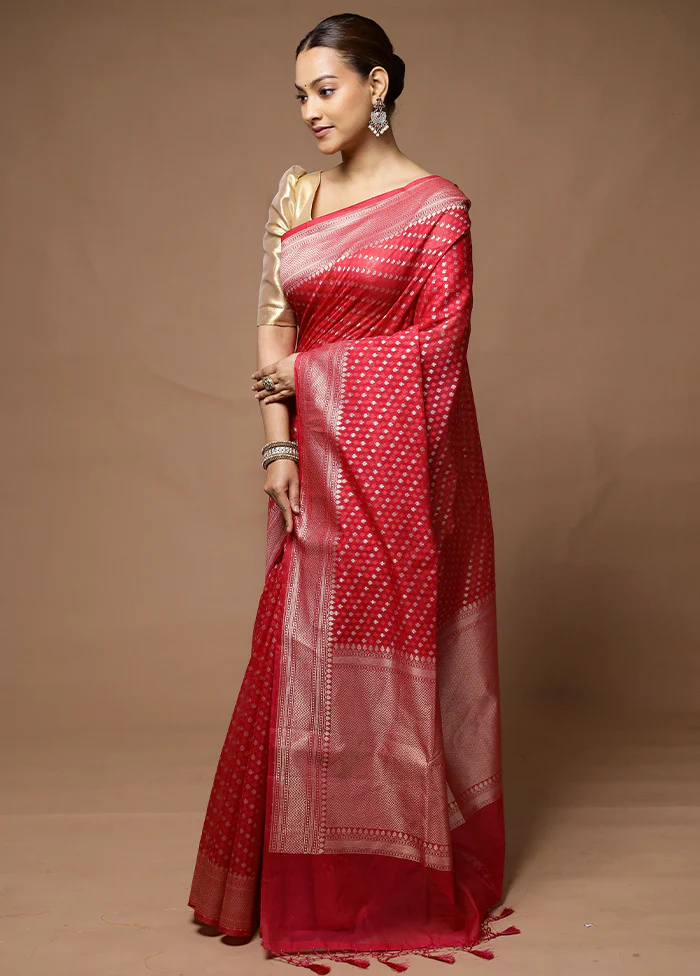 Red Kora Silk Saree With Blouse Piece - Image 4