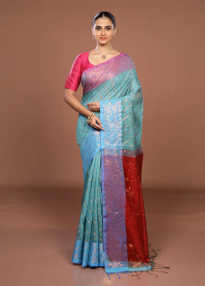 Red Matka Silk Saree With Blouse Piece - Image 2
