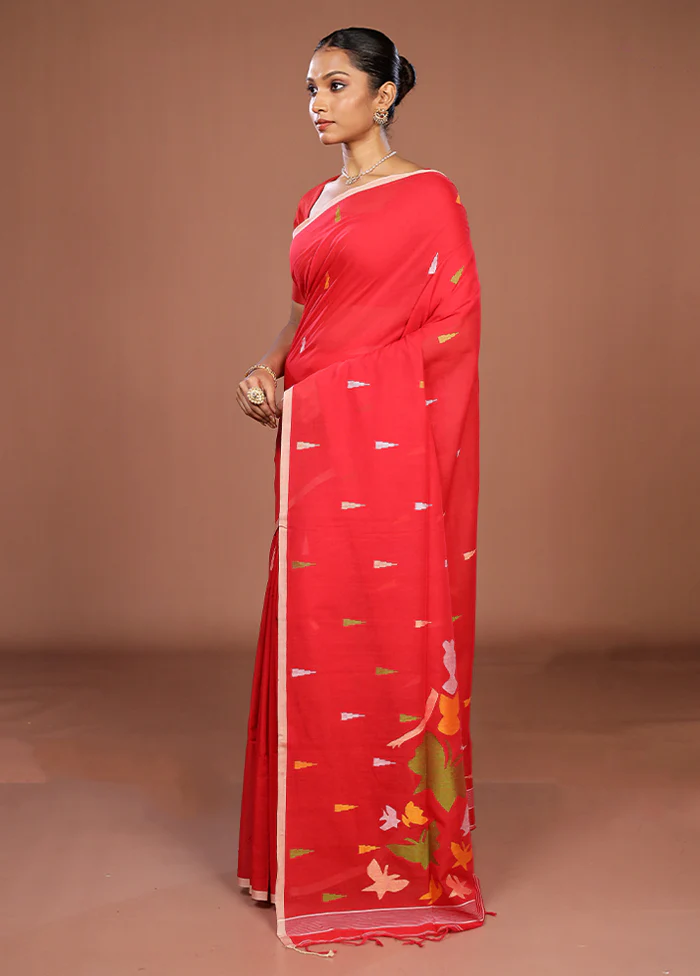 Red Matka Silk Saree With Blouse Piece - Image 4
