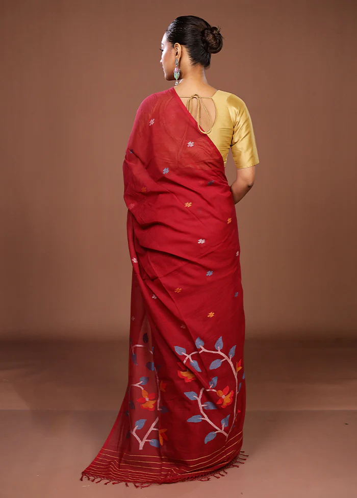 Red Matka Silk Saree With Blouse Piece - Image 3