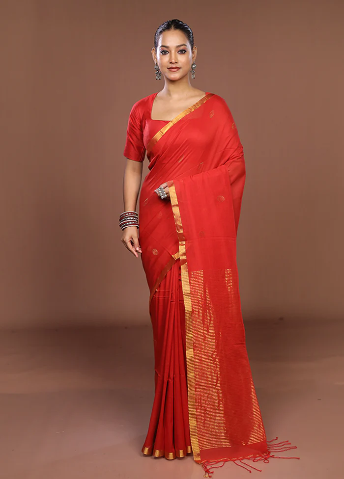 Red Matka Silk Saree With Blouse Piece - Image 2