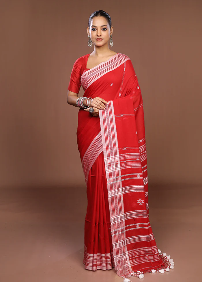 Red Matka Silk Saree With Blouse Piece - Image 2