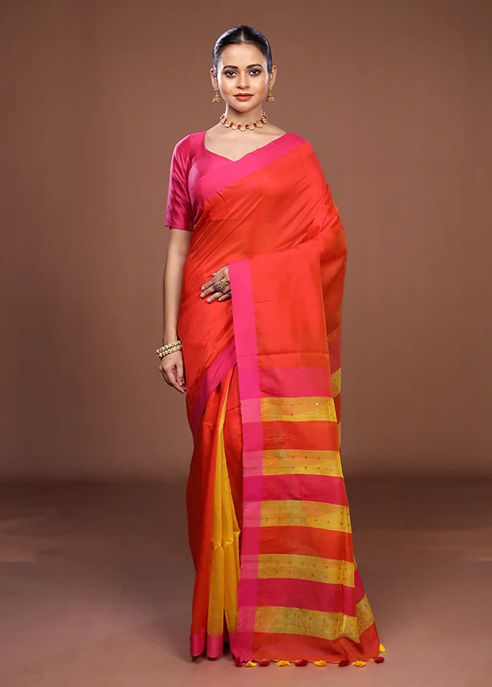 Red Matka Silk Saree With Blouse Piece - Image 2