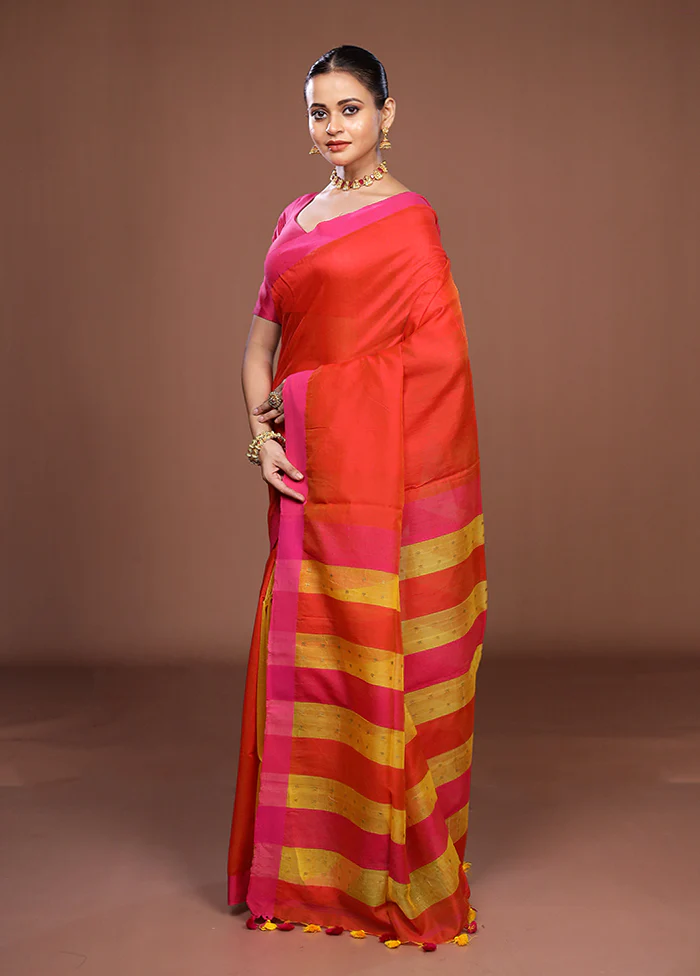 Red Matka Silk Saree With Blouse Piece - Image 4