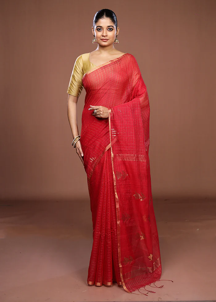 Red Matka Silk Saree With Blouse Piece - Image 2