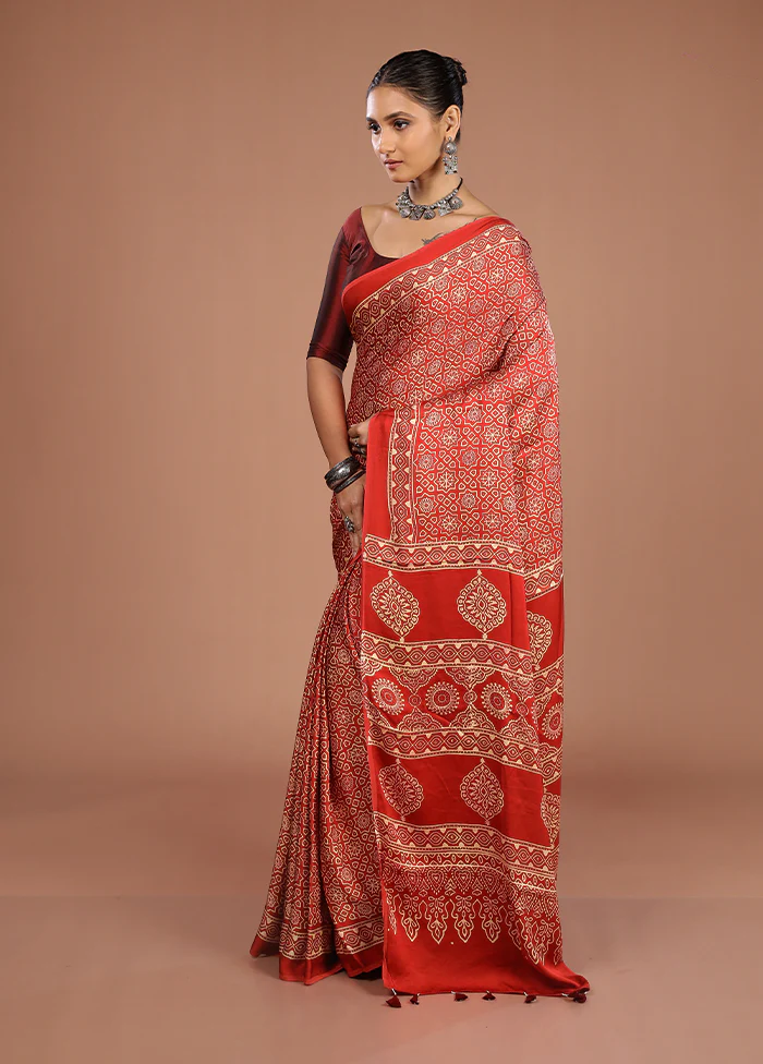Red Printed Pure Silk Saree Without Blouse Piece - Image 4