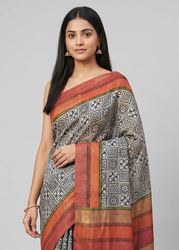 Red Printed Pure Silk Saree Without Blouse Piece - Image 2