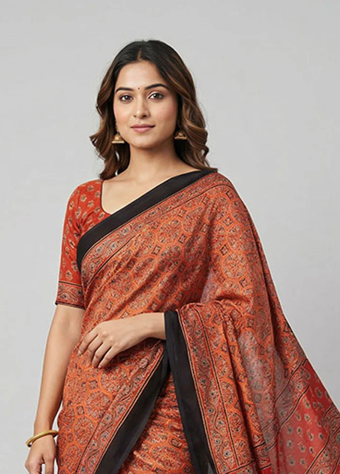 Red Printed Silk Saree Without Blouse Piece - Image 2