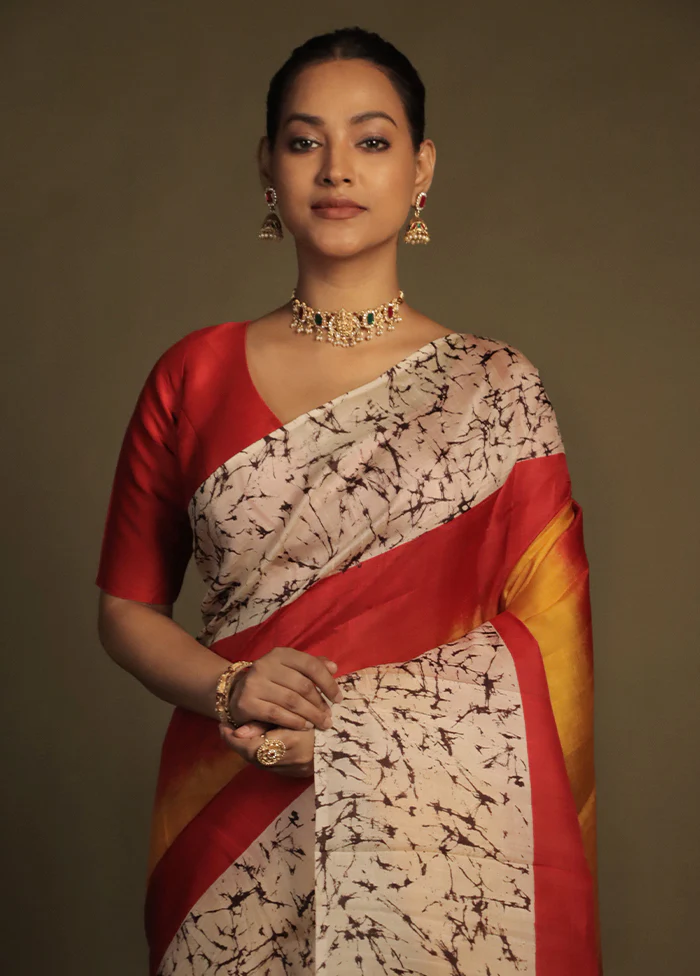 Red Printed Silk Saree Without Blouse Piece - Image 2
