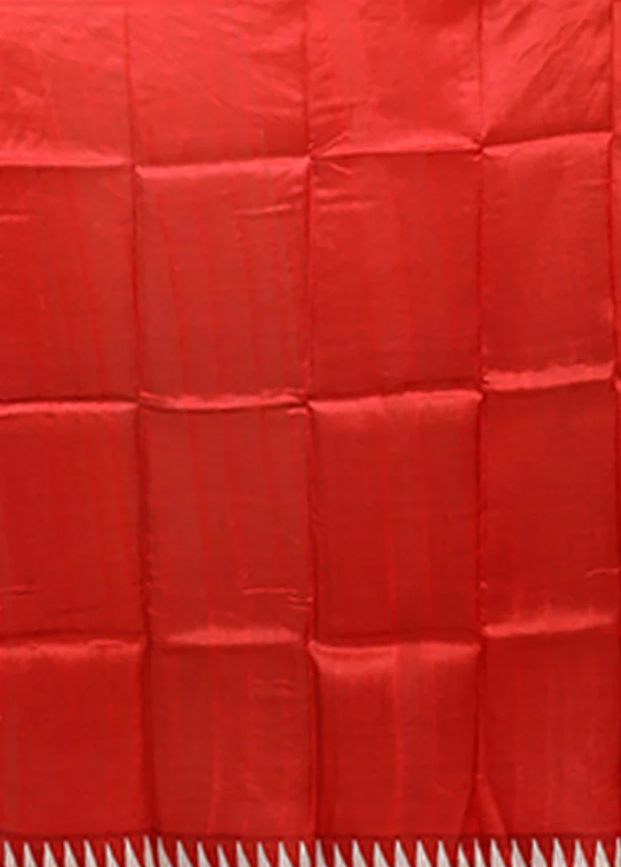 Red Printed Silk Saree Without Blouse Piece - Image 5