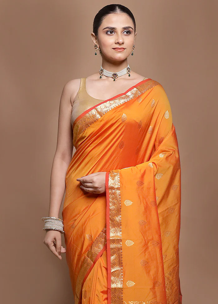 Rust Kanjivaram Silk Saree With Blouse Piece - Image 2
