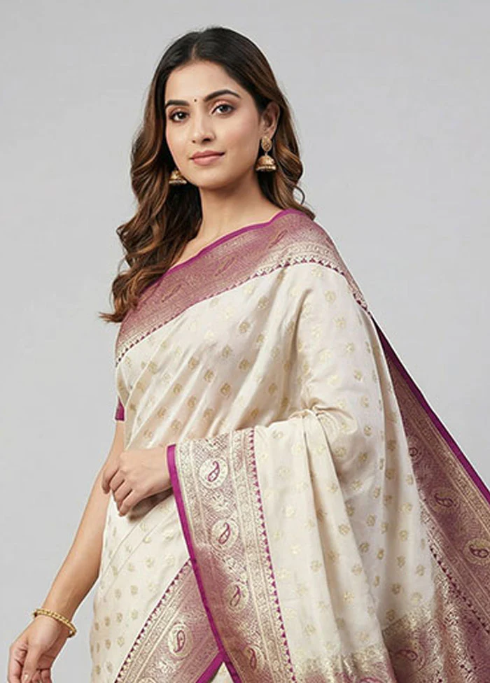 White Banarasi Silk Saree With Blouse Piece - Image 2
