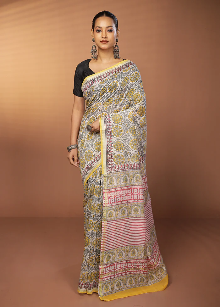 White Chanderi Silk Saree With Blouse Piece - Image 2