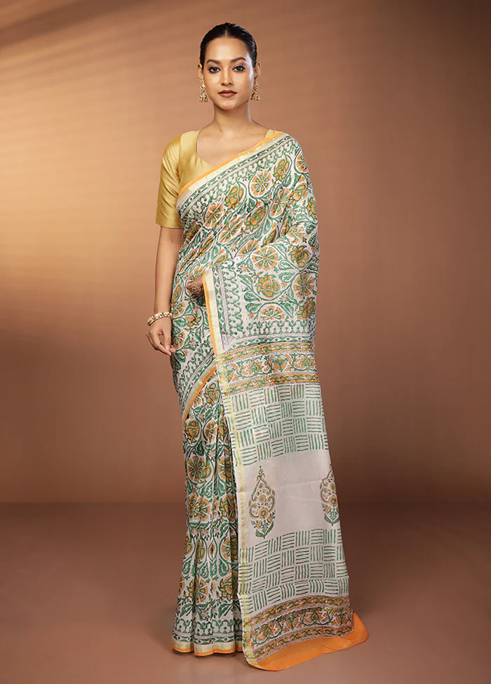 White Chanderi Silk Saree With Blouse Piece - Image 2