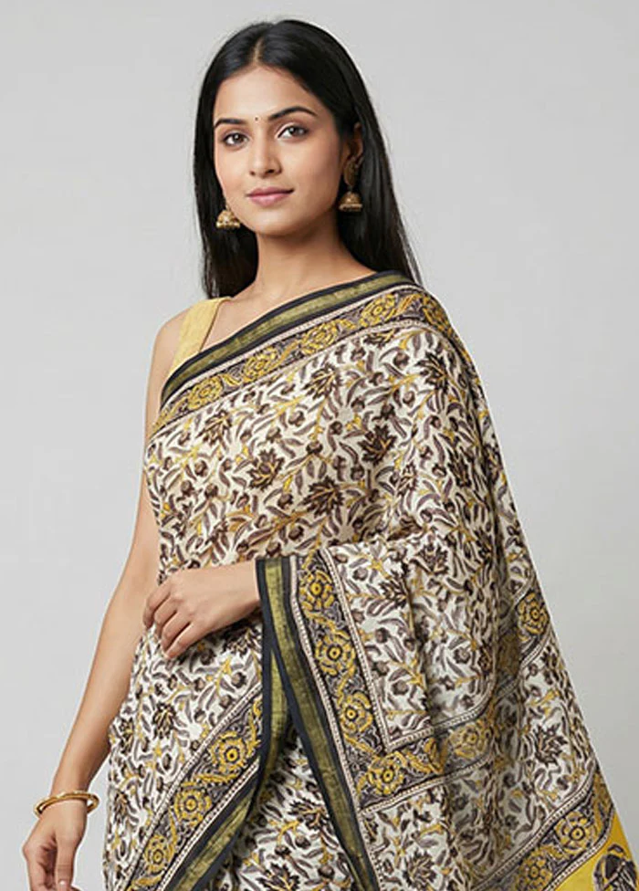 White Chanderi Silk Saree With Blouse Piece - Image 2