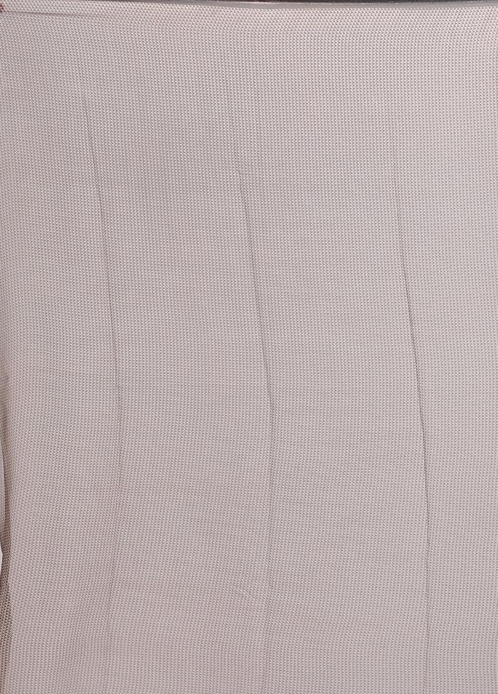 White Chiffon Silk Saree With Blouse Piece - Image 5