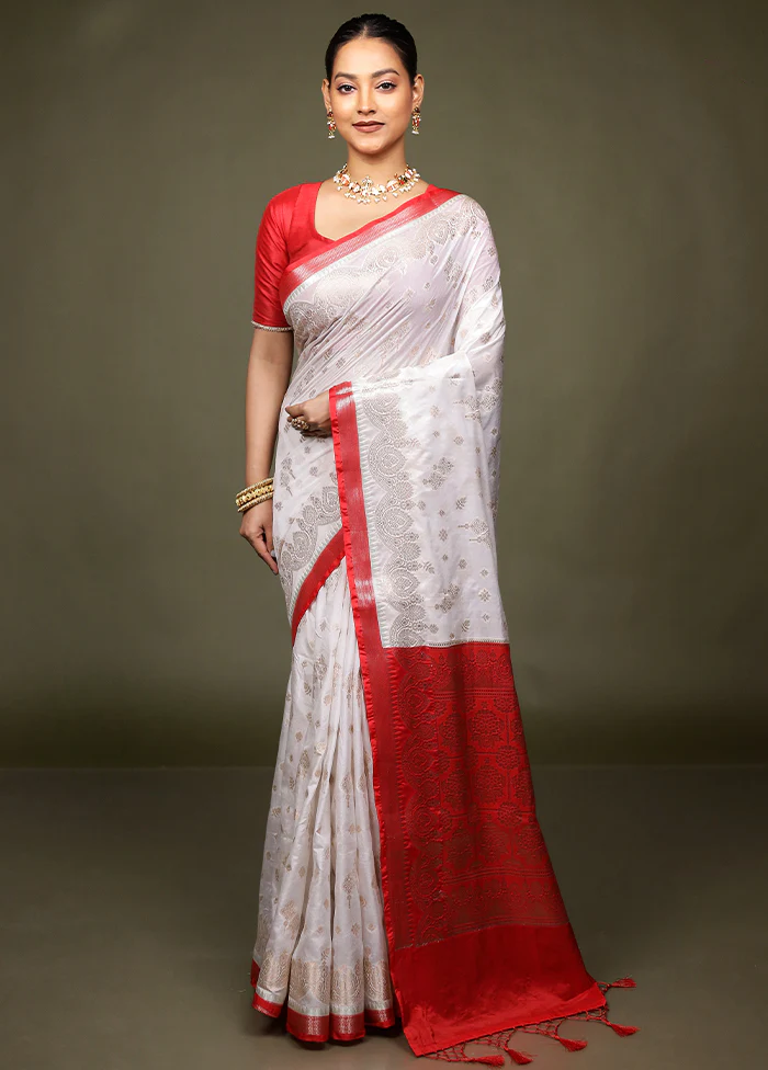 White Dupion Silk Saree With Blouse Piece - Image 2