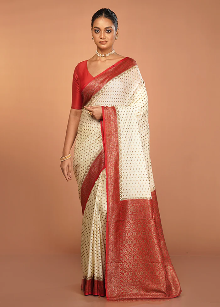 White Dupion Silk Saree With Blouse Piece - Image 2