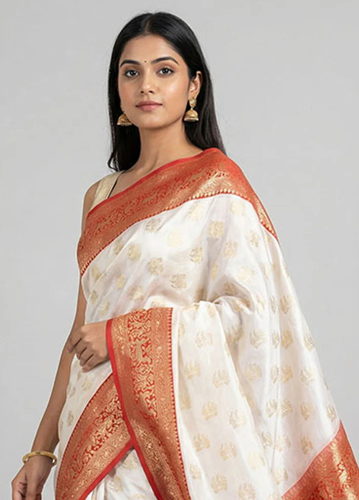 White Dupion Silk Saree With Blouse Piece - Image 2