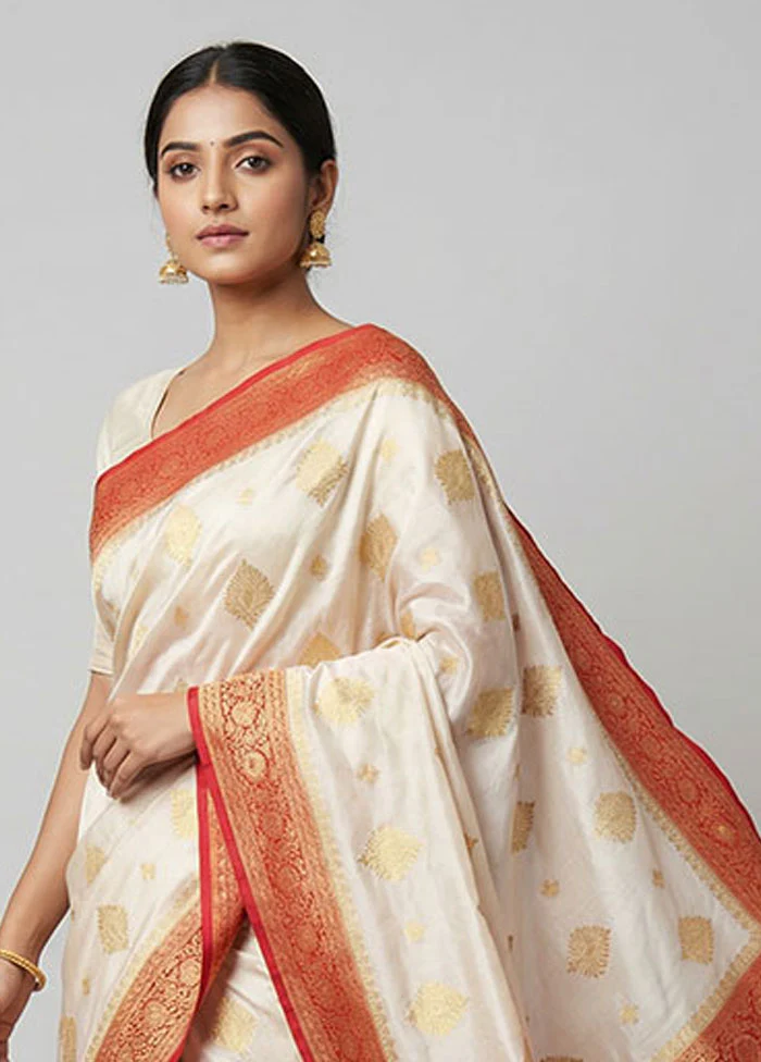 White Dupion Silk Saree With Blouse Piece - Image 2