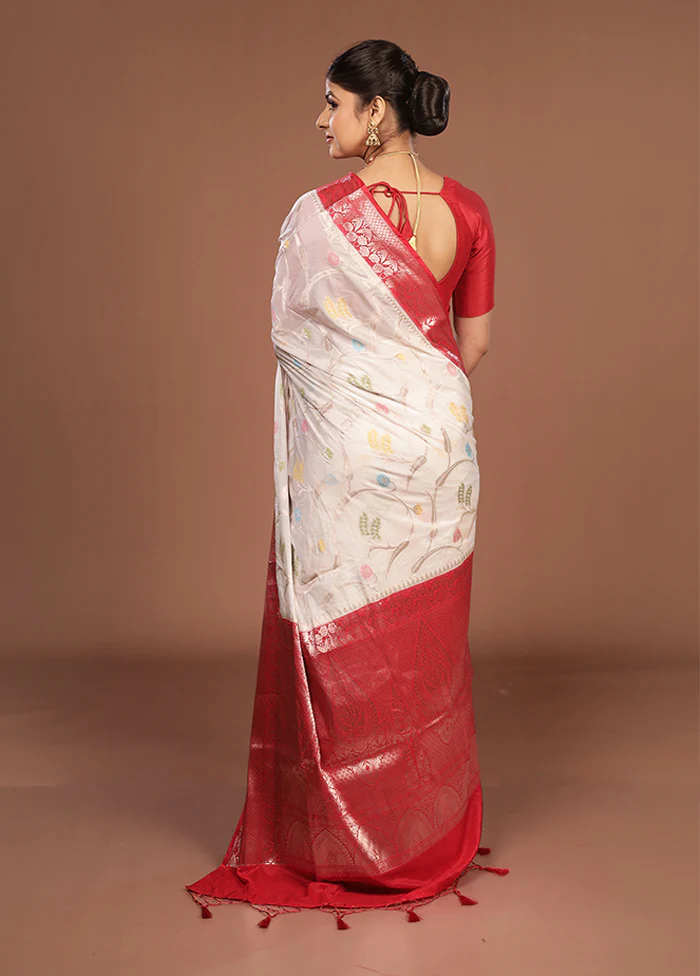 White Dupion Silk Saree With Blouse Piece - Image 3